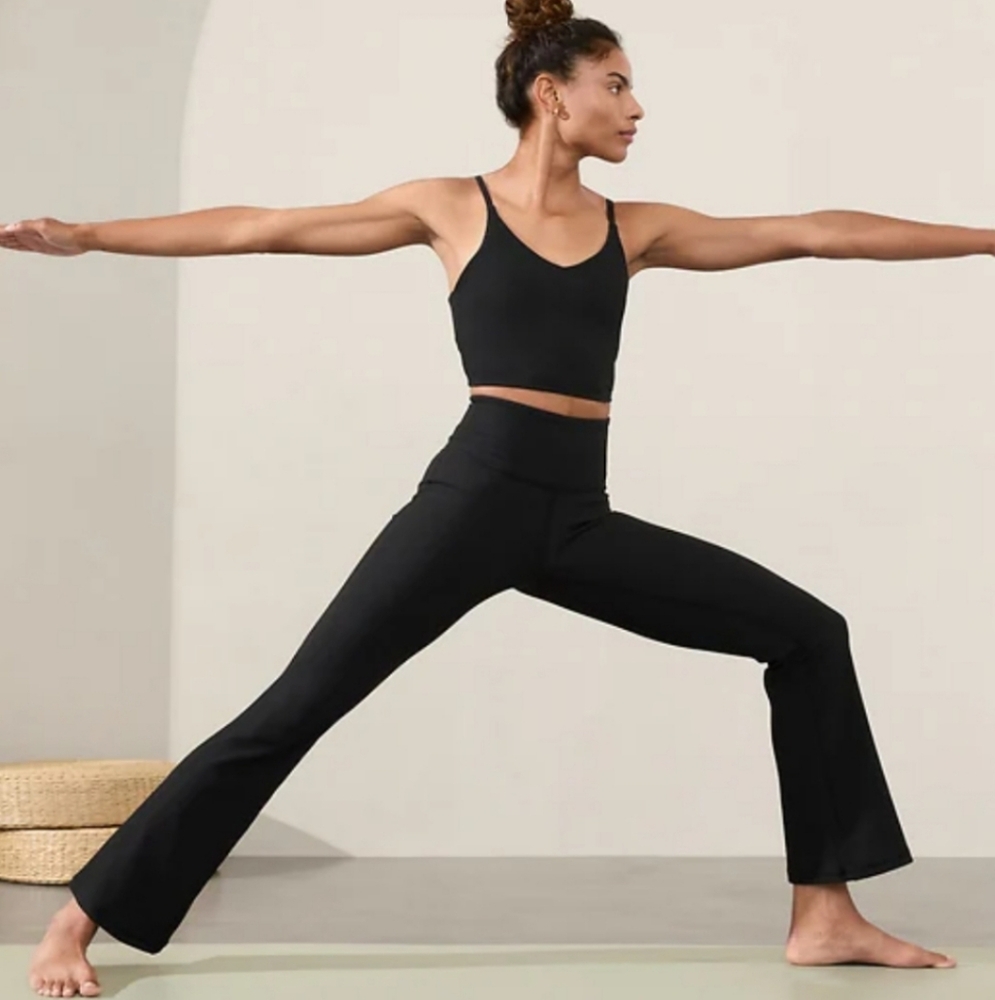 Athleta NWT Elation Ultra High Rise Flare Leg Black Pant Small
